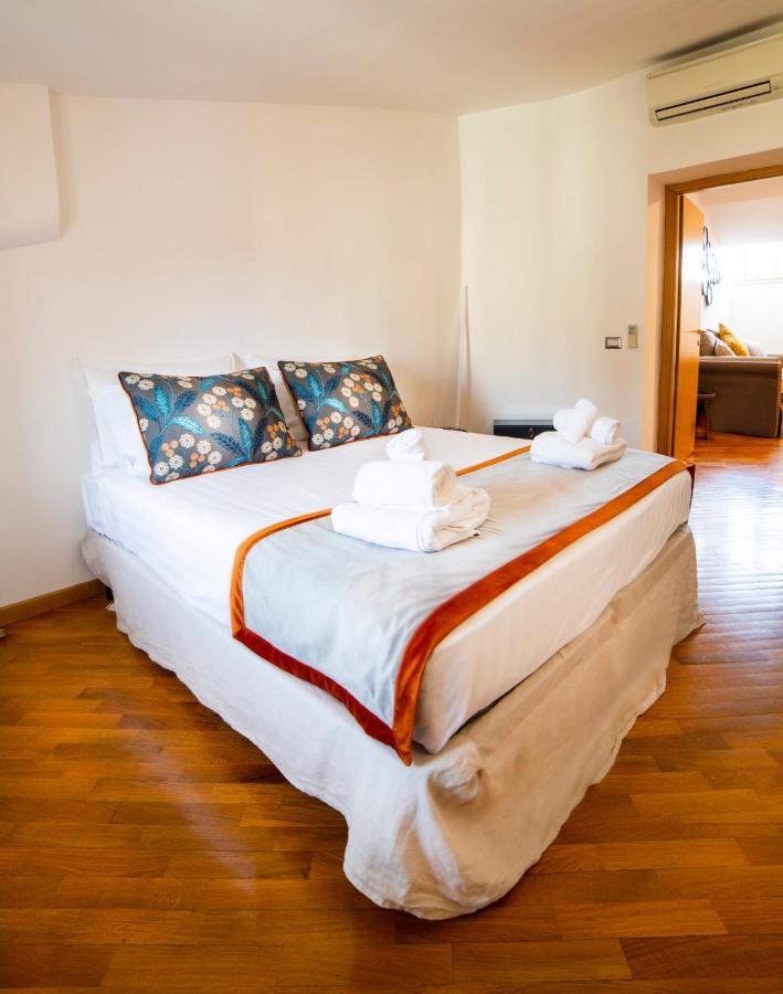 Inn Lucina 35 Rom Exteriör bild